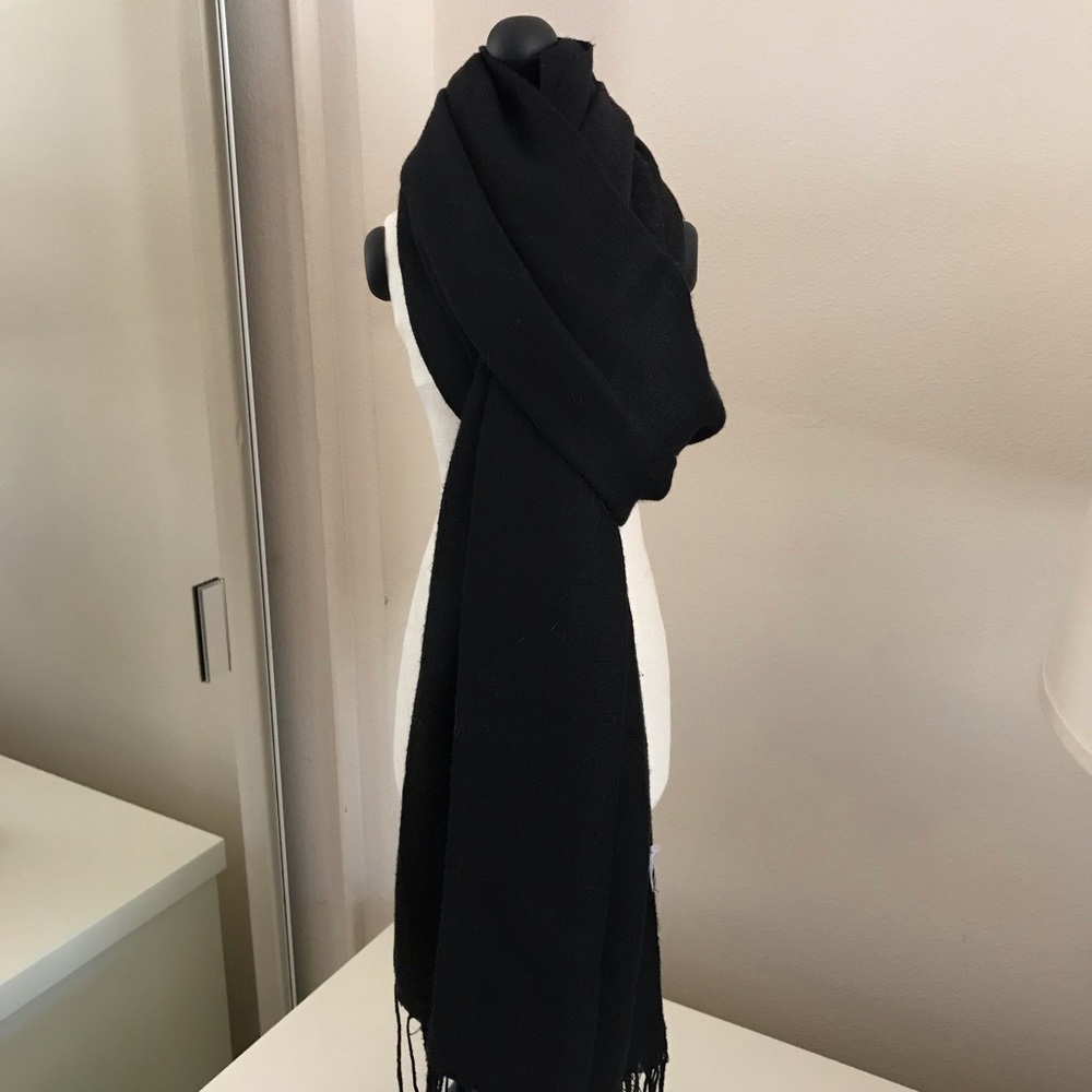 Black Pashmina